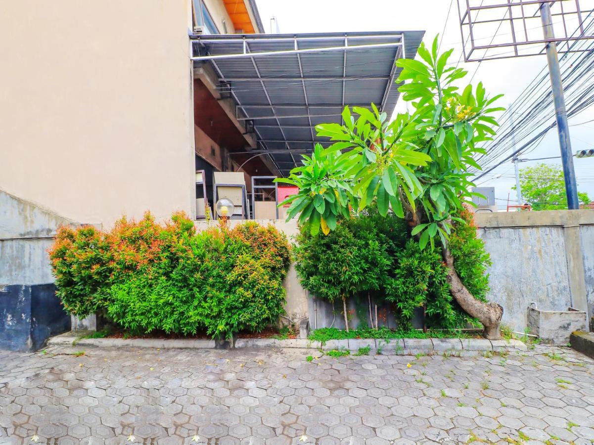 Oyo 91608 Hotel Gatsu Indah Denpasar  Exterior photo